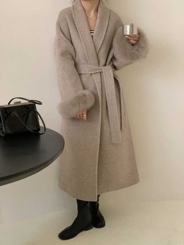 Women's Long Lapel Reversible Cashmere Coat - Image 9