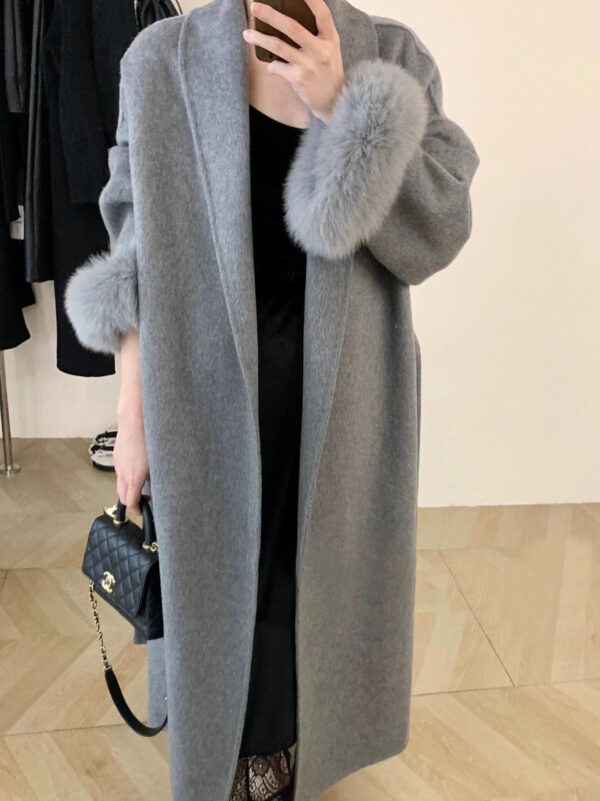 Women's Long Lapel Reversible Cashmere Coat - Image 8